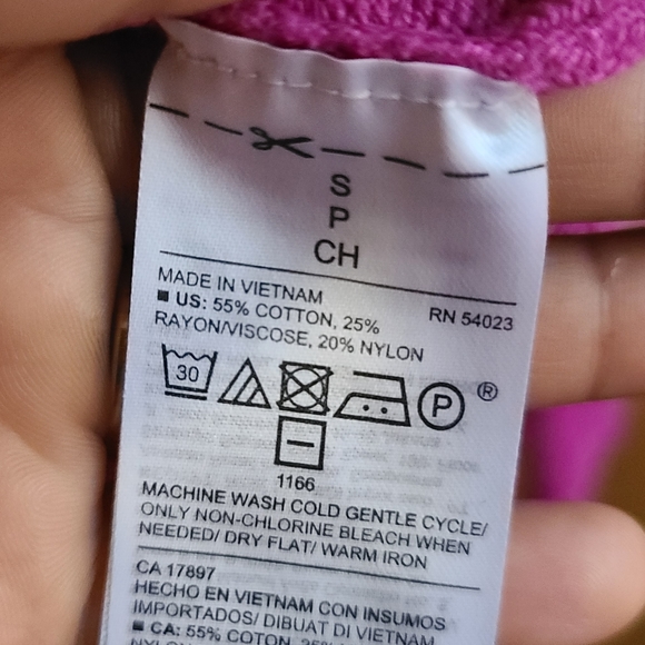 Women's Size SP Old Navy Fuchsia, Gray, Tan V-Neck Long Sleeve Sweater Bundle - Picture 12 of 15